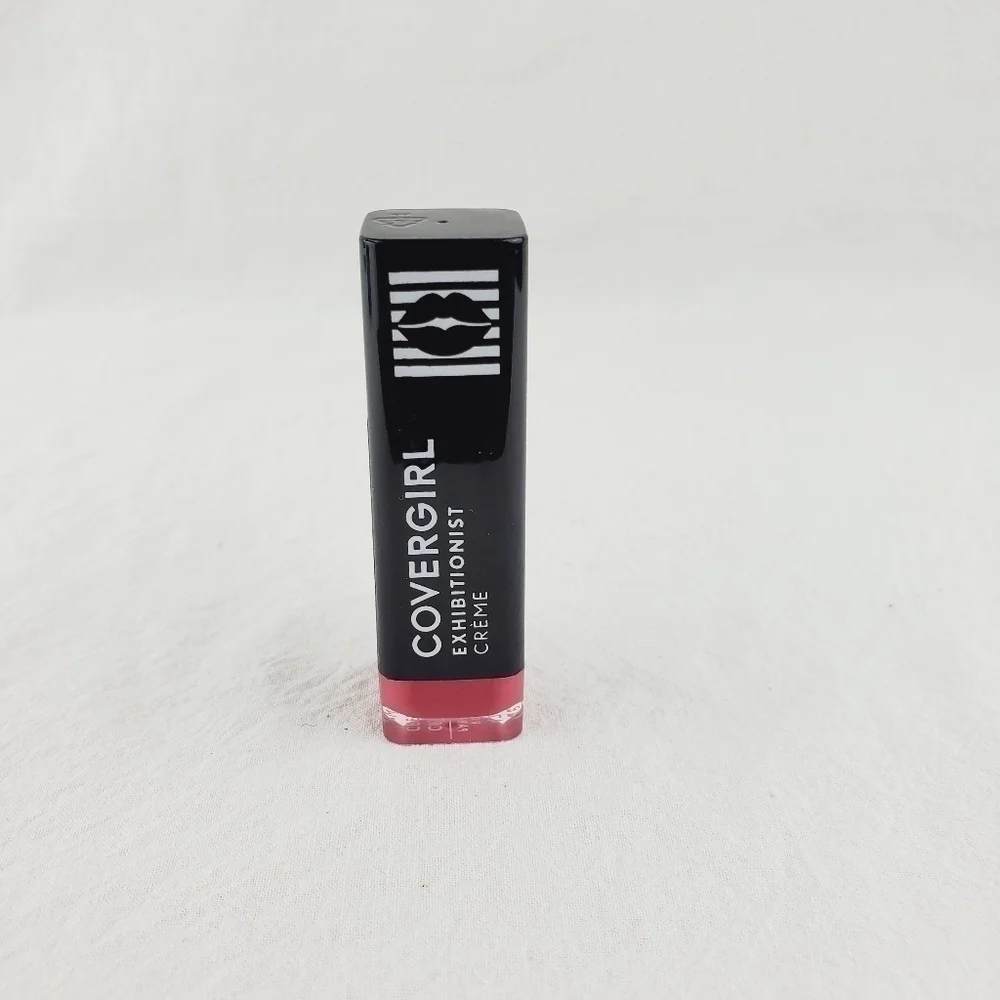 LAST ONE 🔥COVERGIRL EXHIBITIONIST cream lipstick